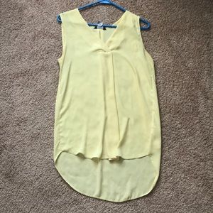 Yellow tank size 10
